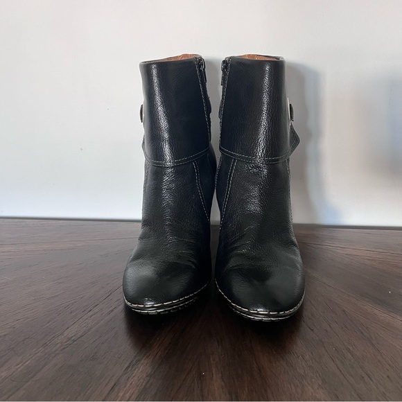 Sofft Sollea Leather Ankle Boots with Silver Side Buckle  | Size 9.5| - Picture 2 of 8